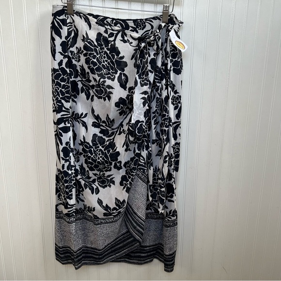 Talbots Vintage Navy Blue & White Floral Wrap Midi Skirt Silk & Wool Size 16 NEW - Picture 1 of 7